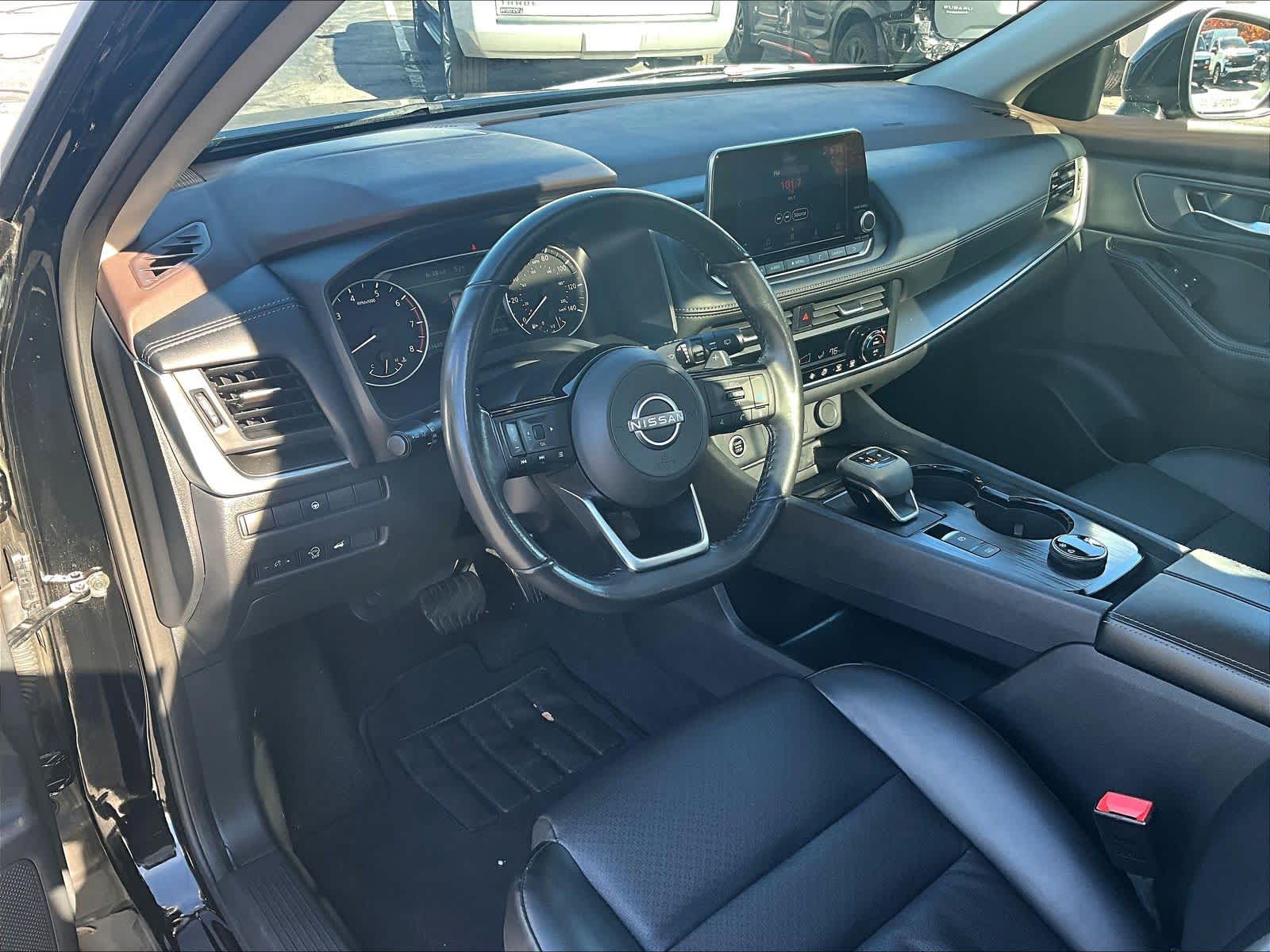 2023 Nissan Rogue SV - Photo 8