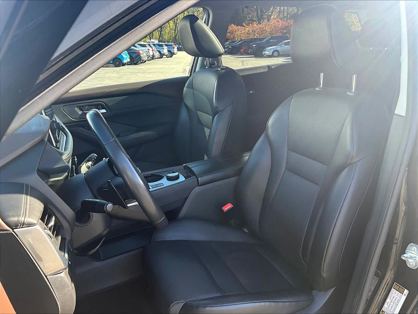 2023 Nissan Rogue SV - Photo 10