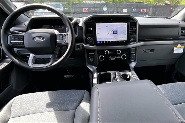 2025 Ford F-150 XLT - Photo 6
