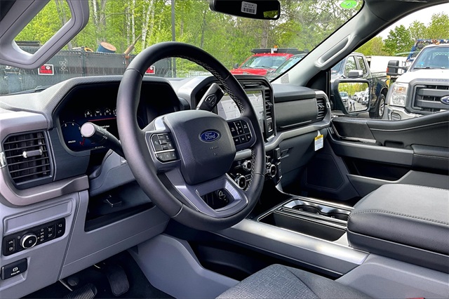 2025 Ford F-150 XLT - Photo 7