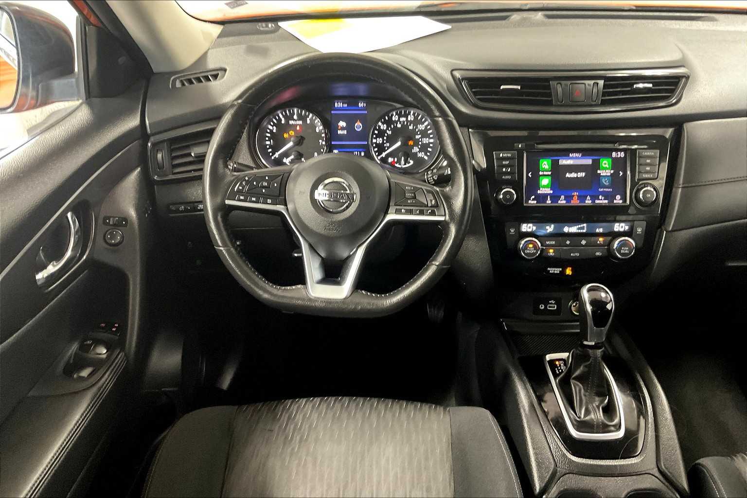 2018 Nissan Rogue SV - Photo 15