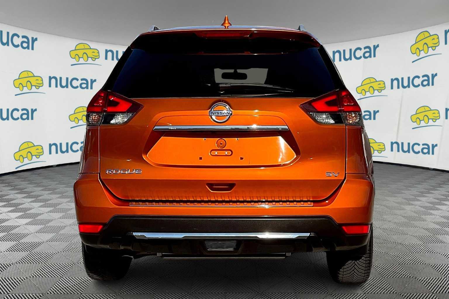2018 Nissan Rogue SV - Photo 4
