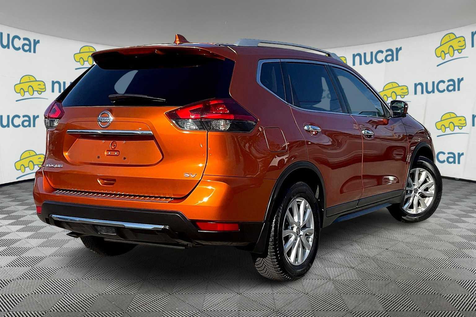 2018 Nissan Rogue SV - Photo 5