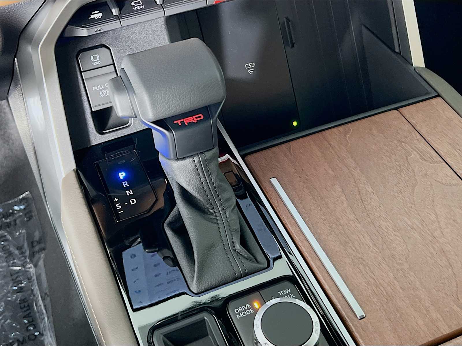 2025 Toyota Tundra 1794 Edition - Photo 11