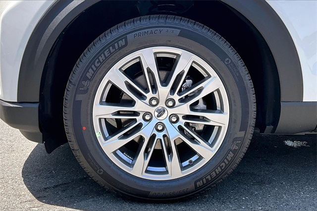 2025 Ford Explorer Active - Photo 13