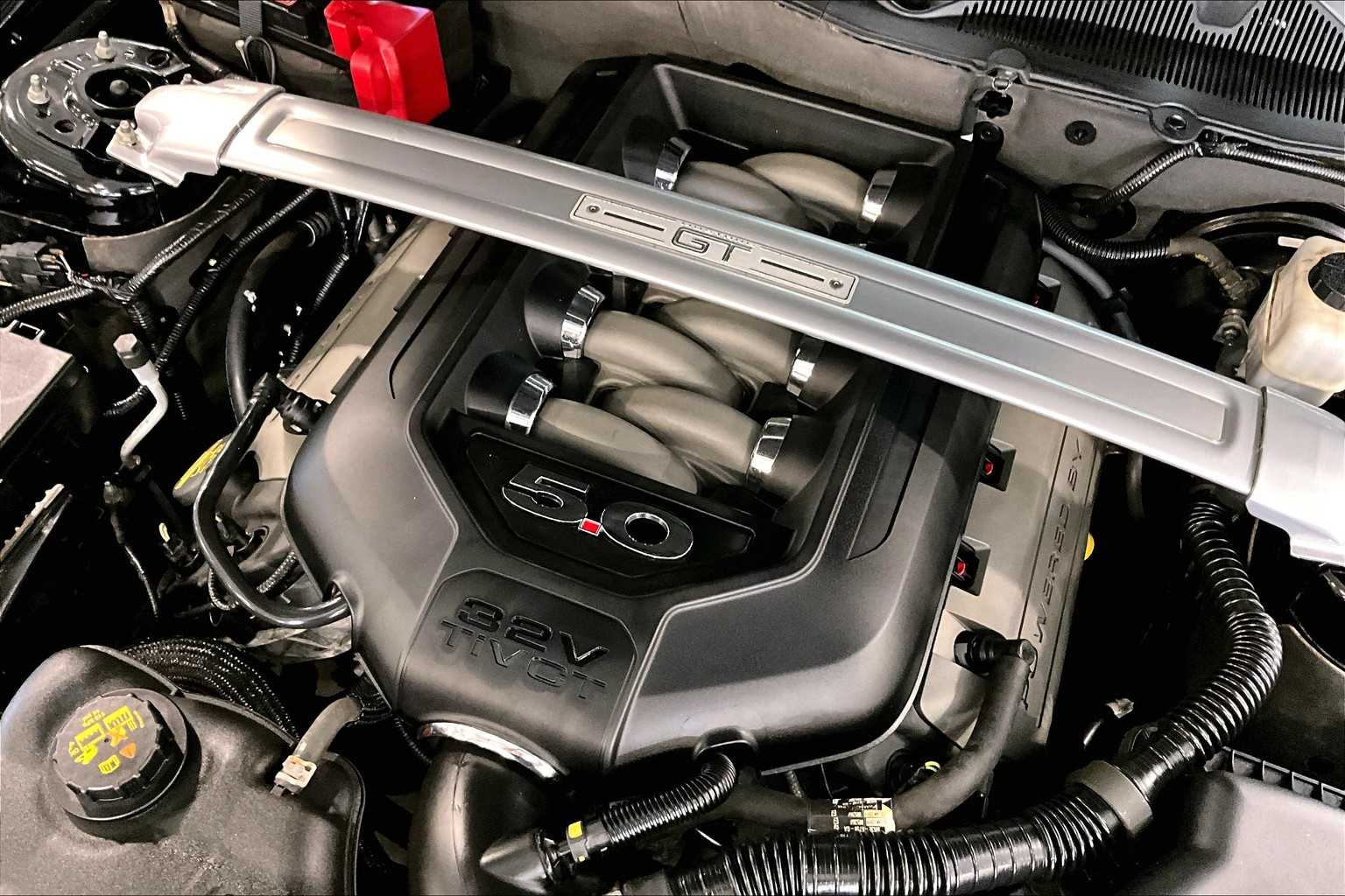 2012 Ford Mustang GT Premium - Photo 35