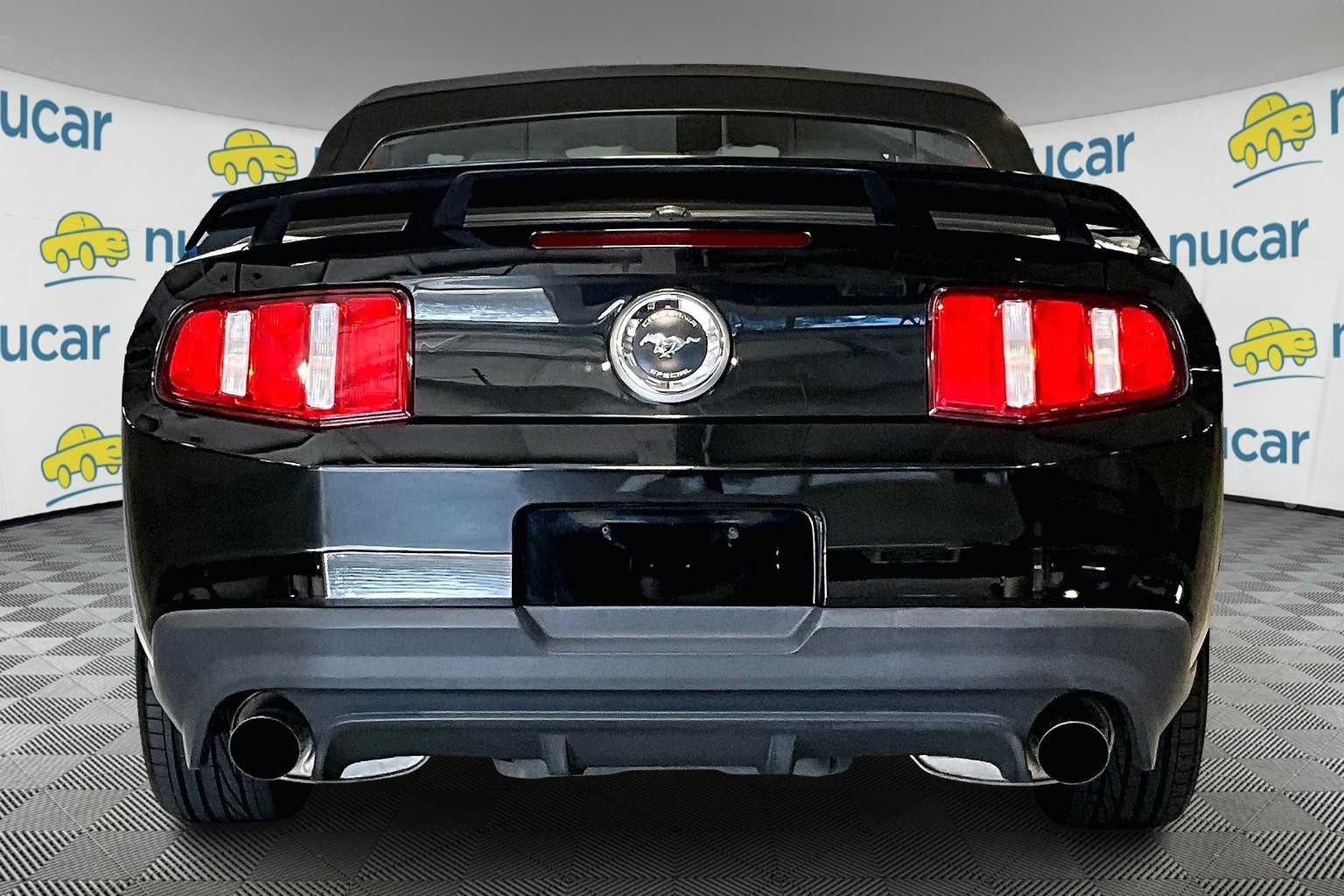 2012 Ford Mustang GT Premium - Photo 5