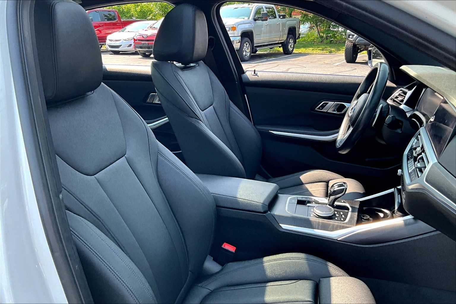 2020 BMW 3 Series 330i xDrive - Photo 11