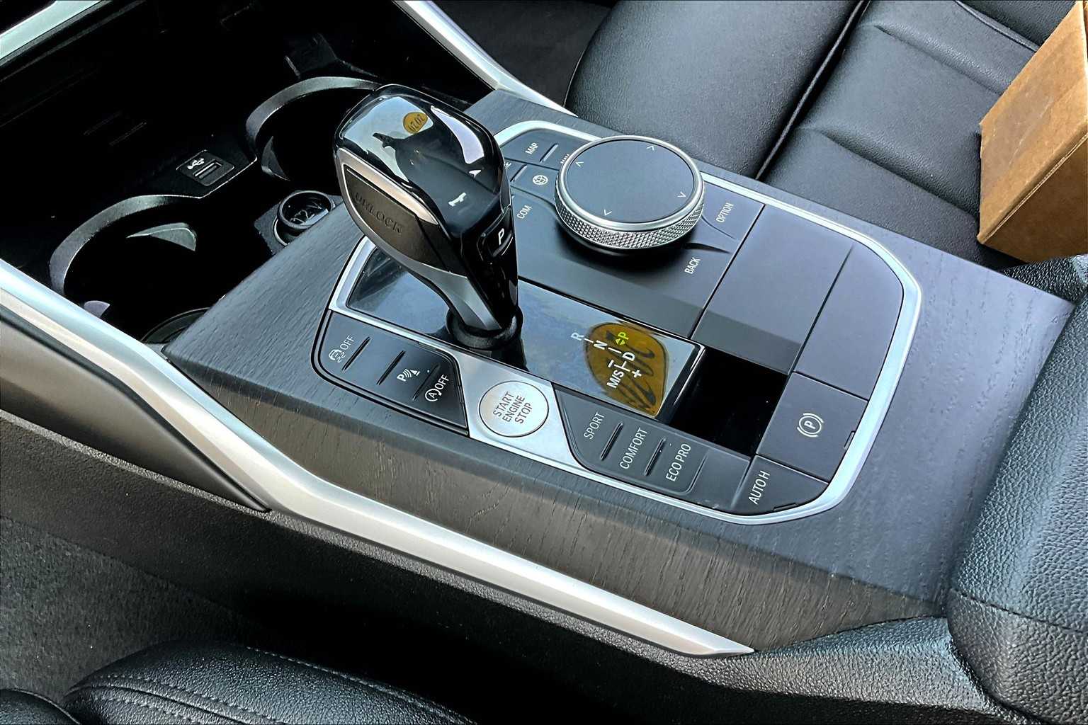 2020 BMW 3 Series 330i xDrive - Photo 19