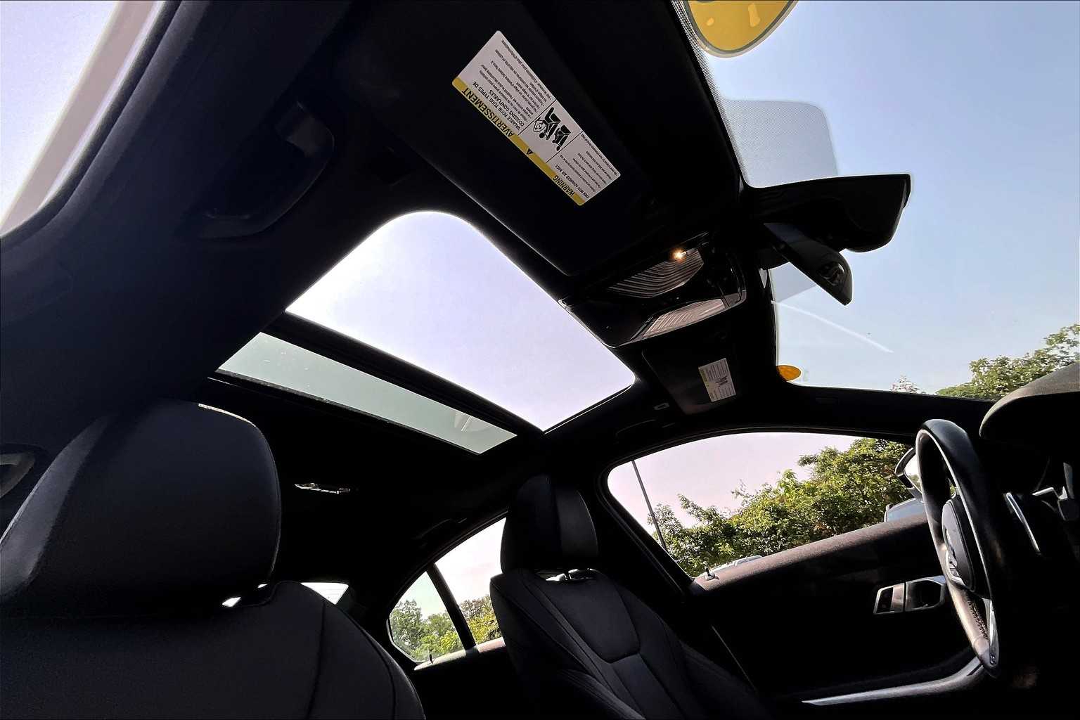 2020 BMW 3 Series 330i xDrive - Photo 22