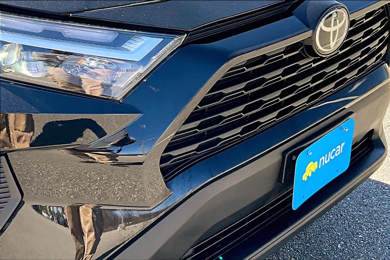2024 Toyota RAV4 XLE - Photo 32