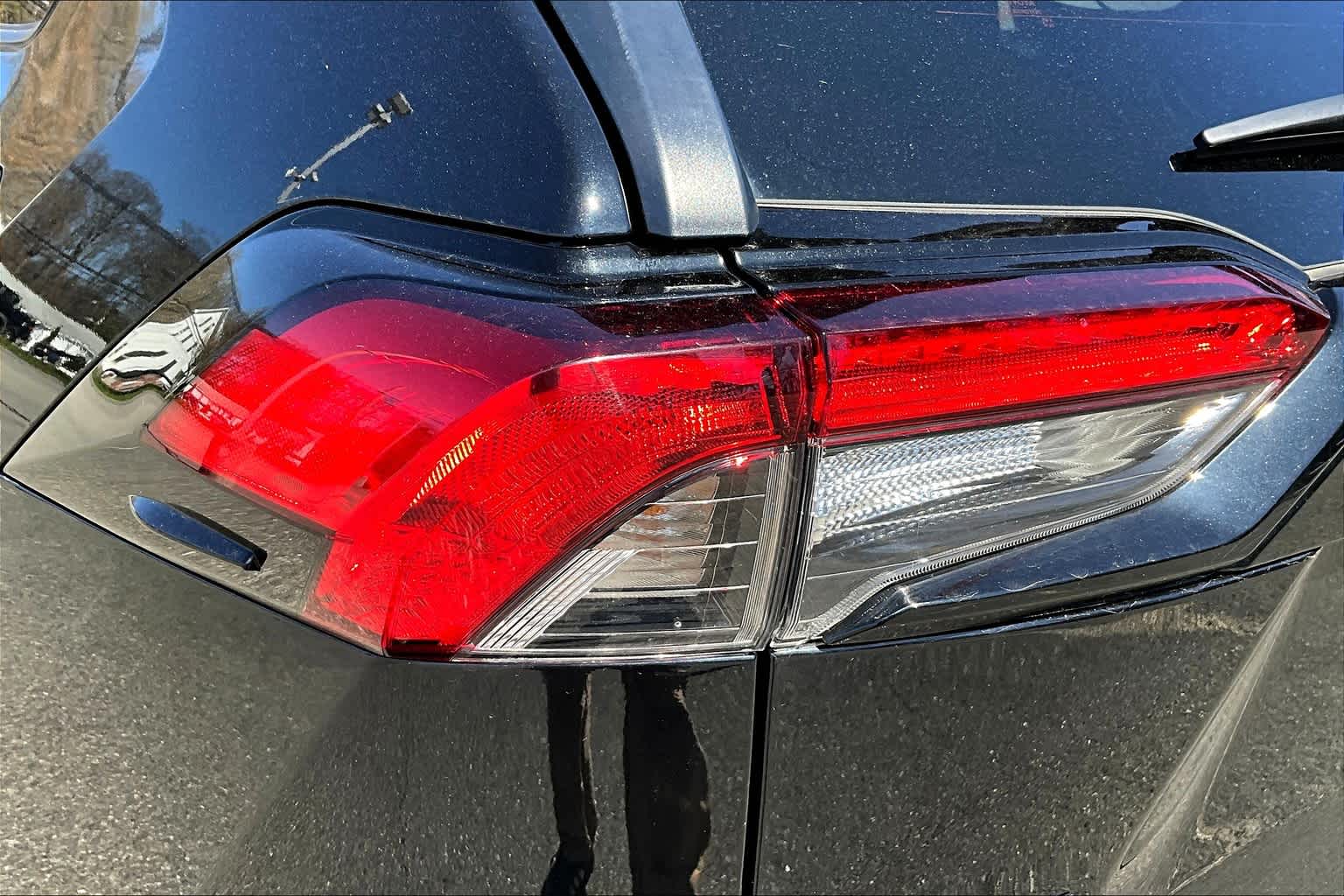 2024 Toyota RAV4 XLE - Photo 34