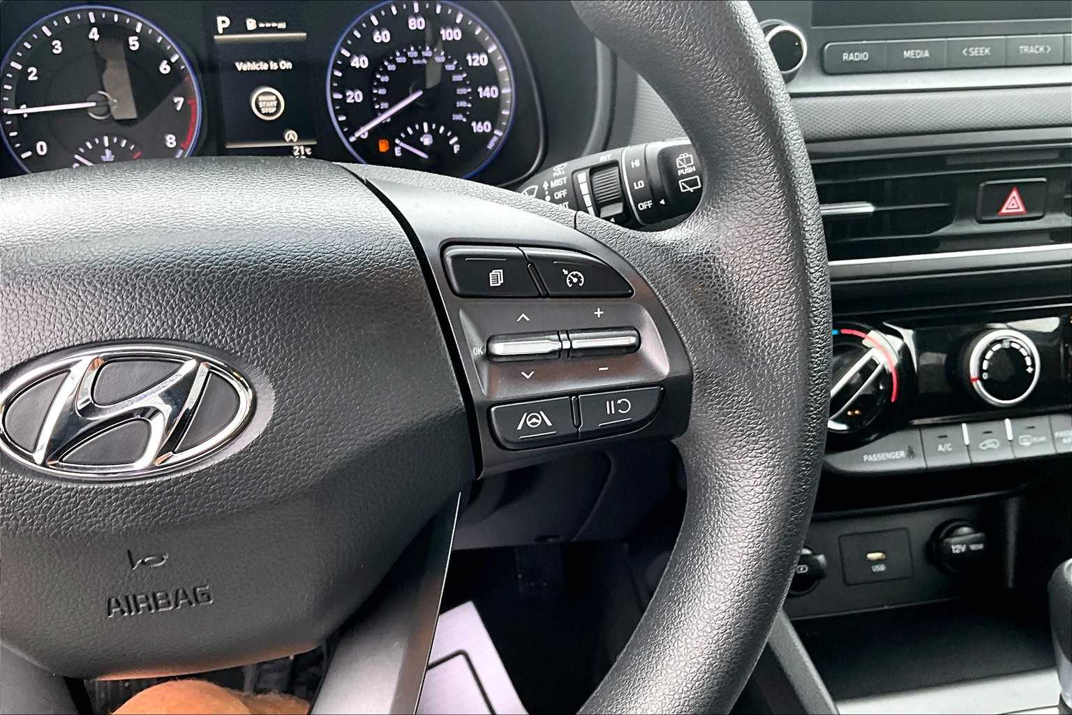 2022 Hyundai Kona SEL - Photo 23