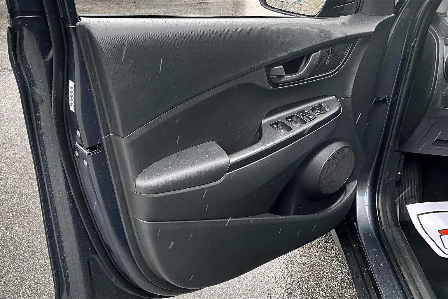 2022 Hyundai Kona SEL - Photo 9