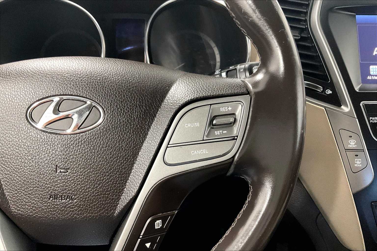2017 Hyundai Santa Fe Sport 2.0T - Photo 23