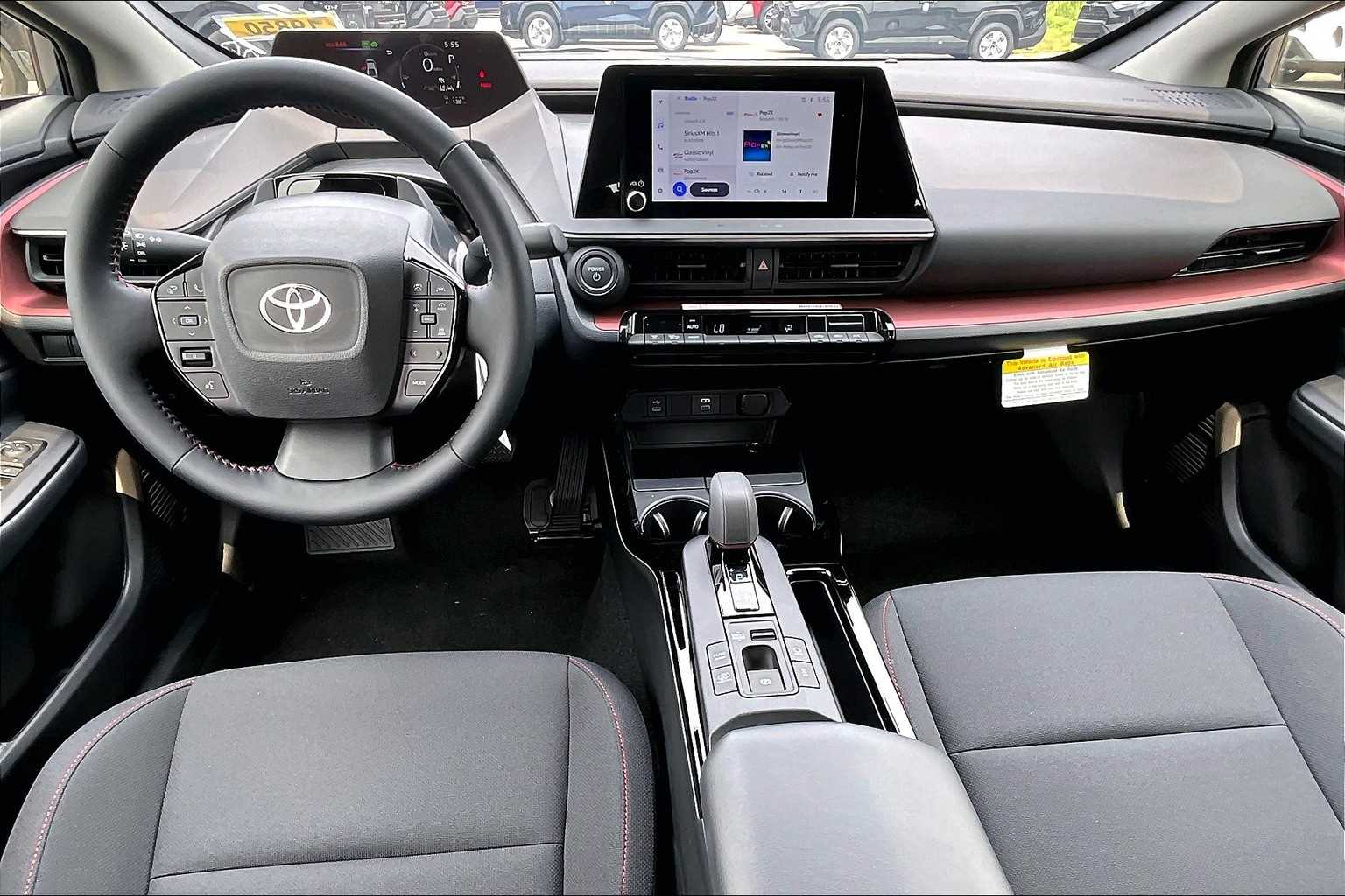 2025 Toyota Prius Plug-In Hybrid SE - Photo 12