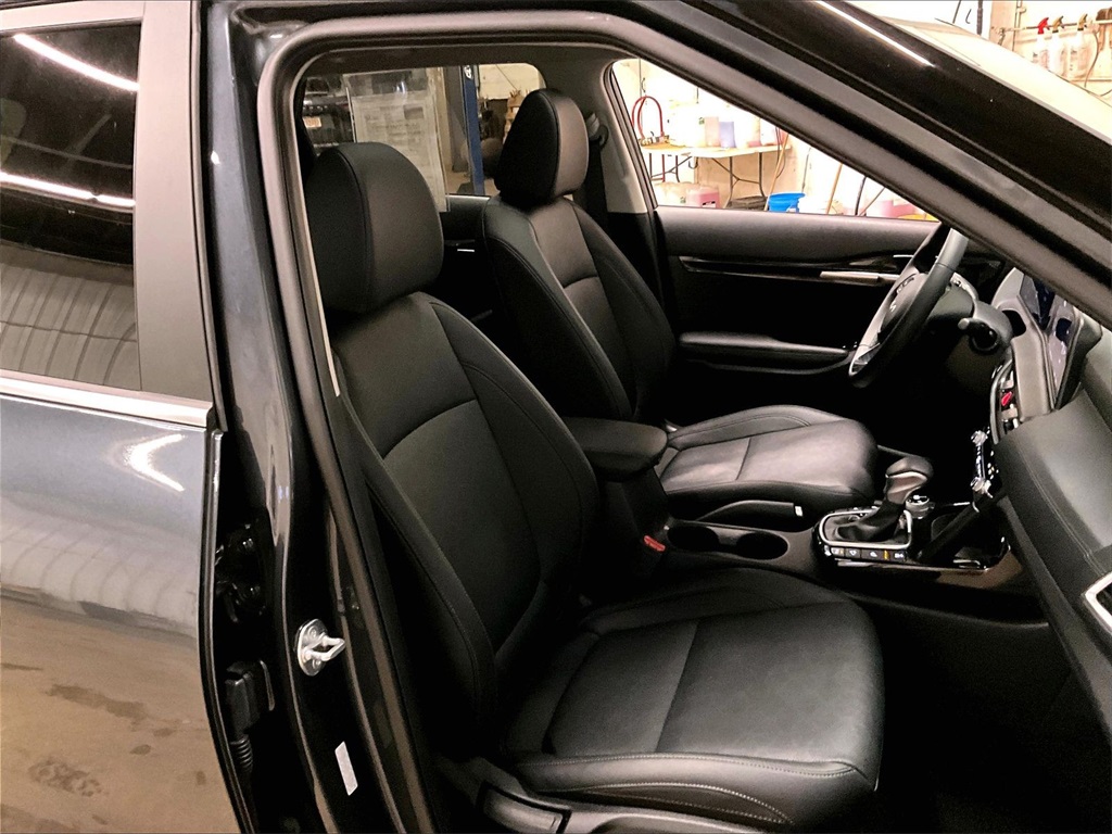 2025 Kia Seltos EX - Photo 11