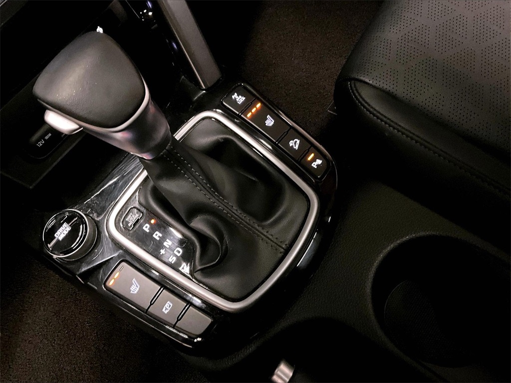 2025 Kia Seltos EX - Photo 20