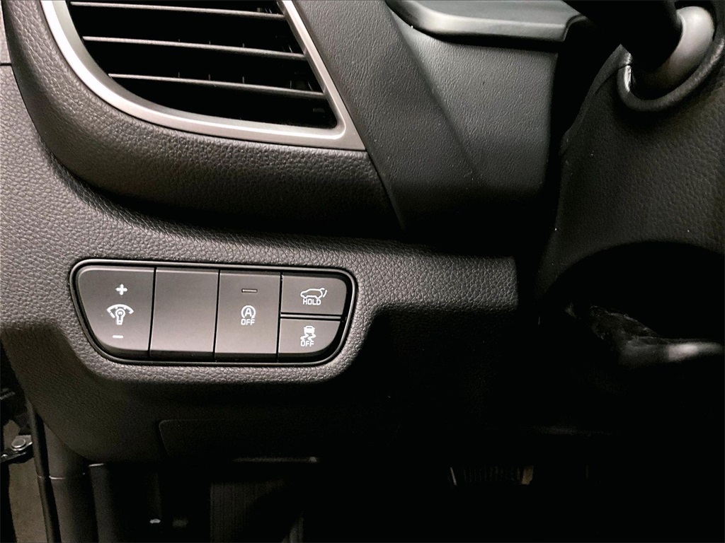 2025 Kia Seltos EX - Photo 27