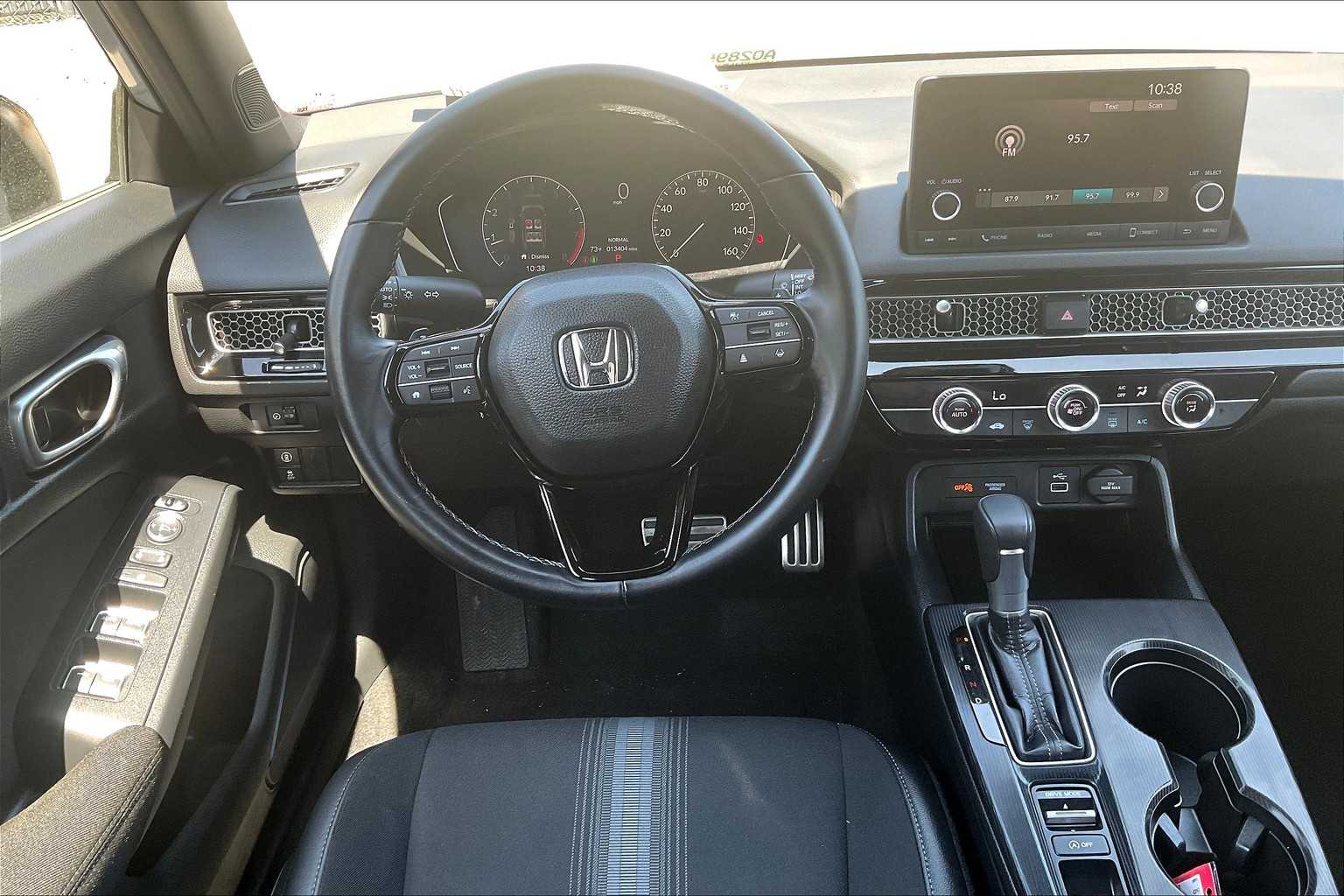2024 Honda Civic Sport - Photo 17