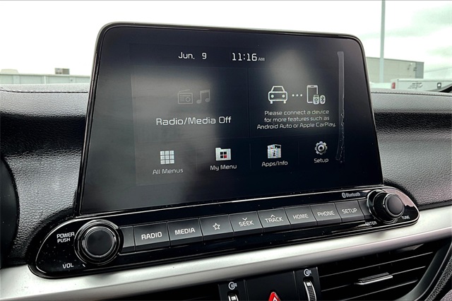 2021 Kia Forte LXS - Photo 18