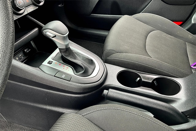 2021 Kia Forte LXS - Photo 19