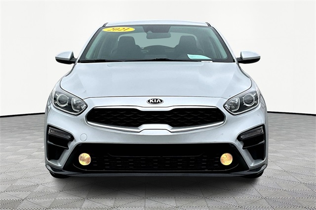 2021 Kia Forte LXS - Photo 2