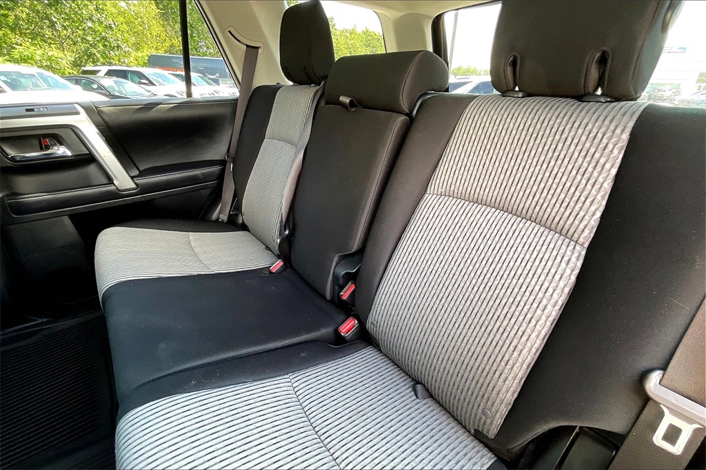 2018 Toyota 4Runner SR5 - Photo 14