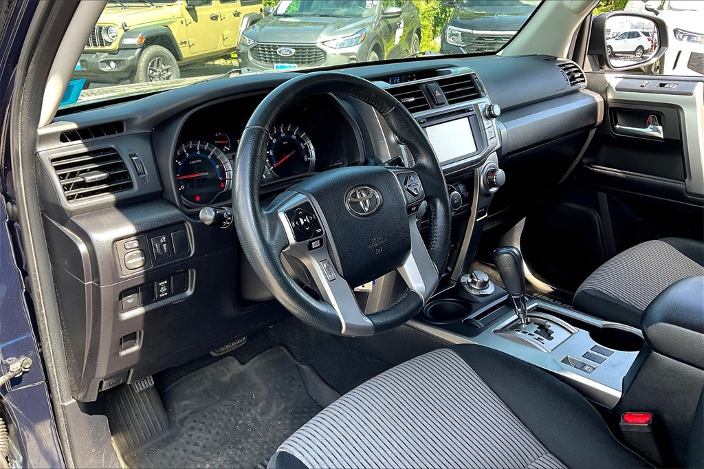 2018 Toyota 4Runner SR5 - Photo 8