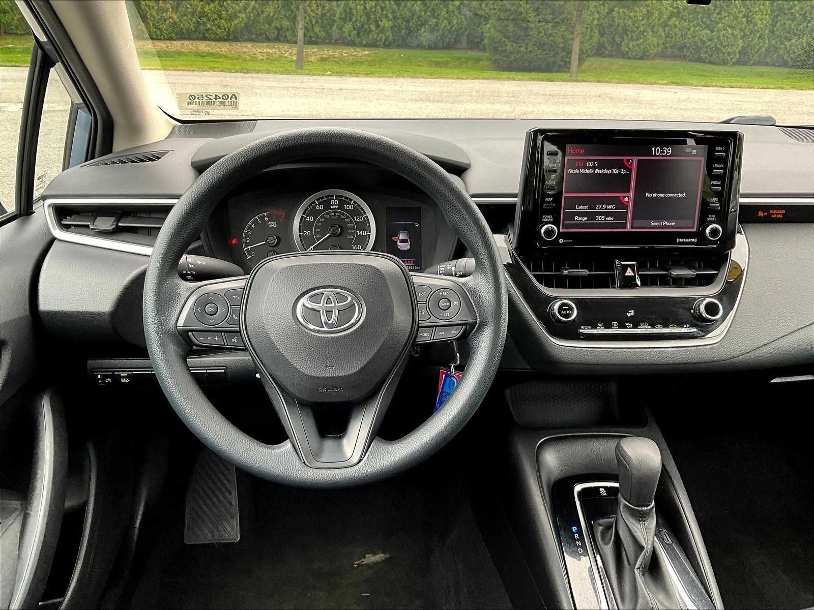 2022 Toyota Corolla LE - Photo 17