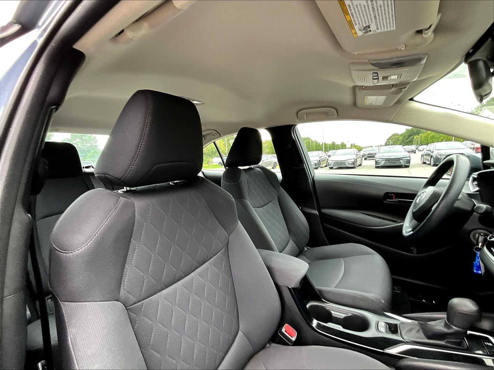 2022 Toyota Corolla LE - Photo 22