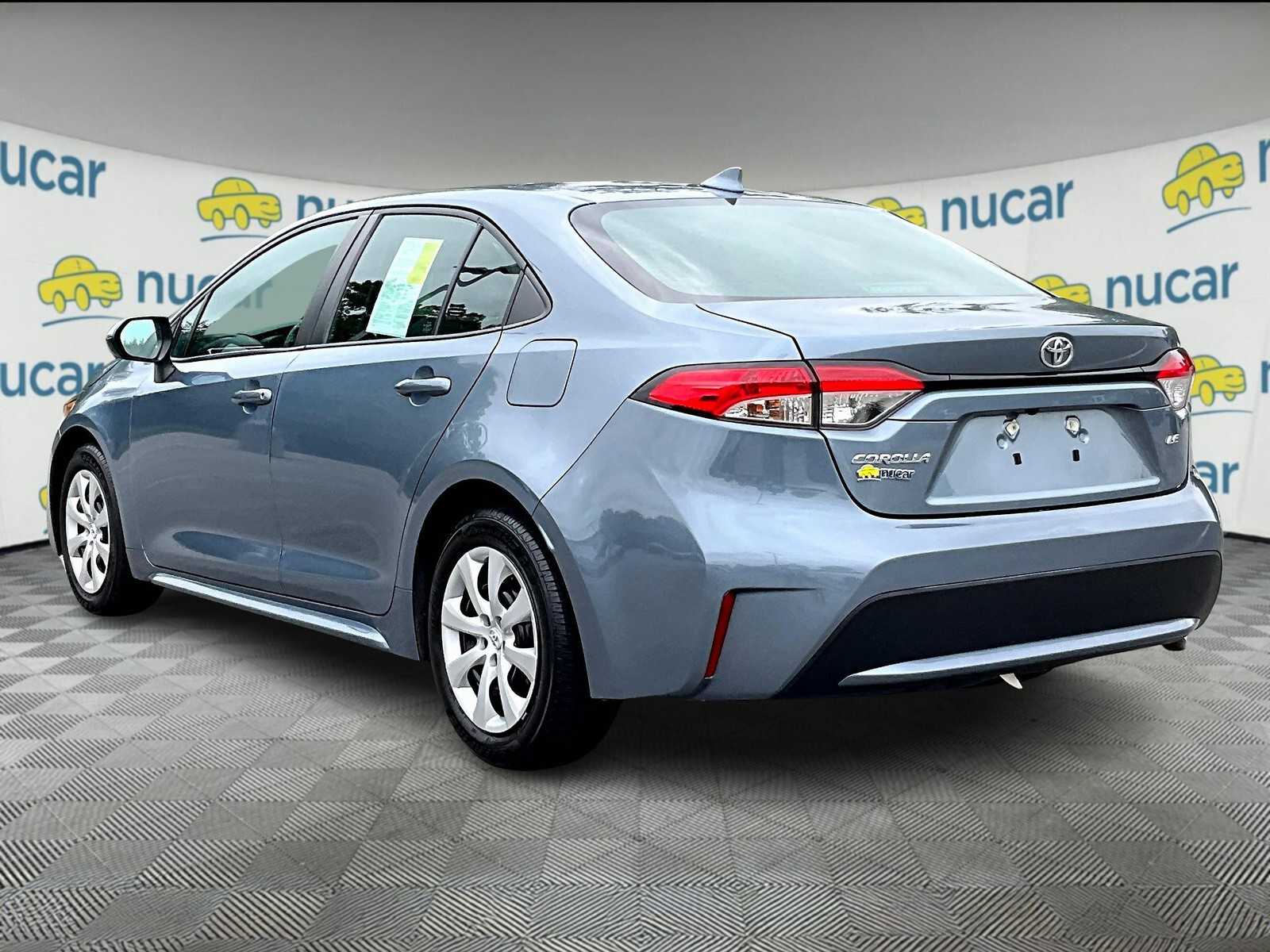 2022 Toyota Corolla LE - Photo 4