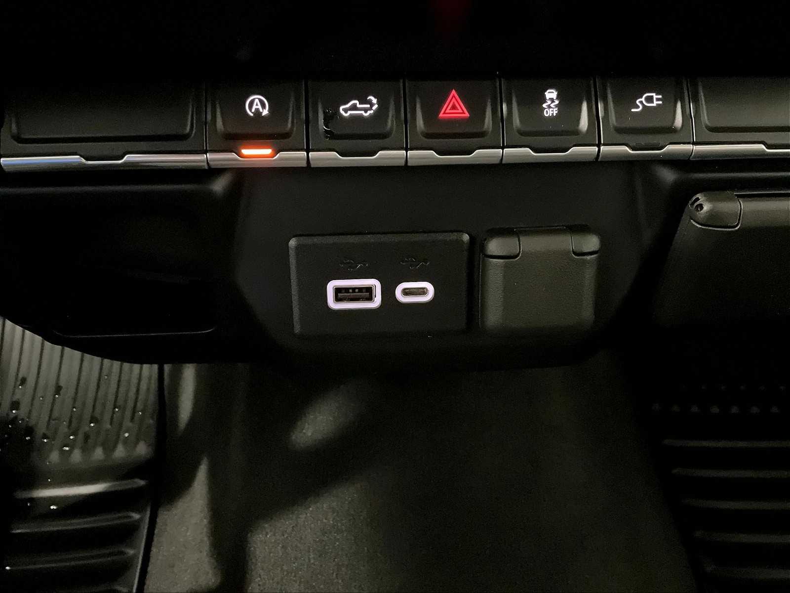 2022 Chevrolet Silverado 1500 LTD Custom - Photo 26
