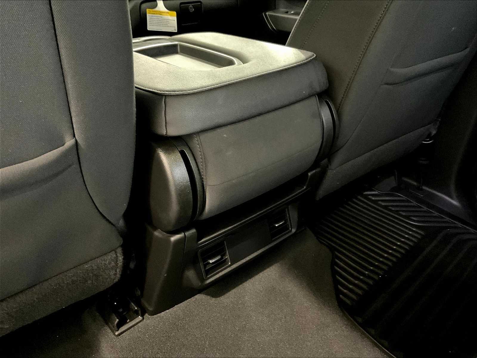 2022 Chevrolet Silverado 1500 LTD Custom - Photo 27