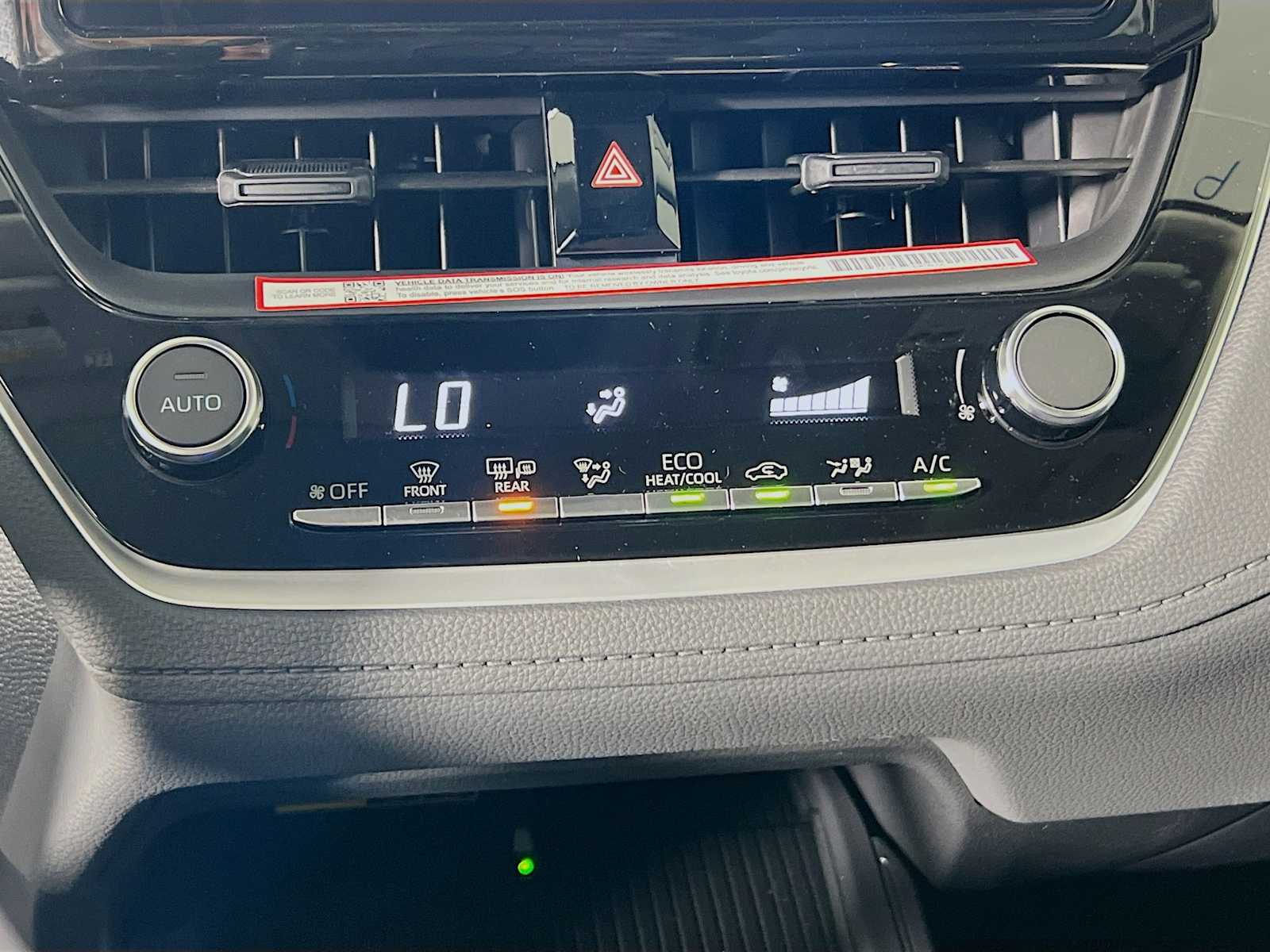 2026 Toyota Corolla Cross LE - Photo 10