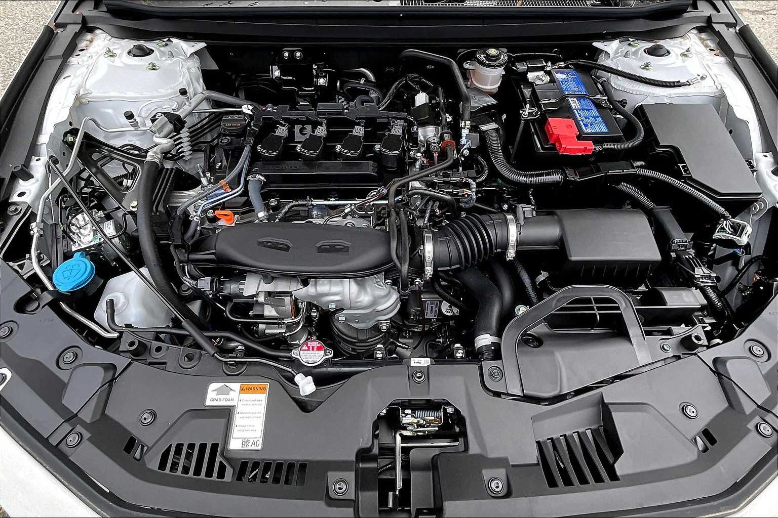 2025 Honda Accord SE - Photo 16