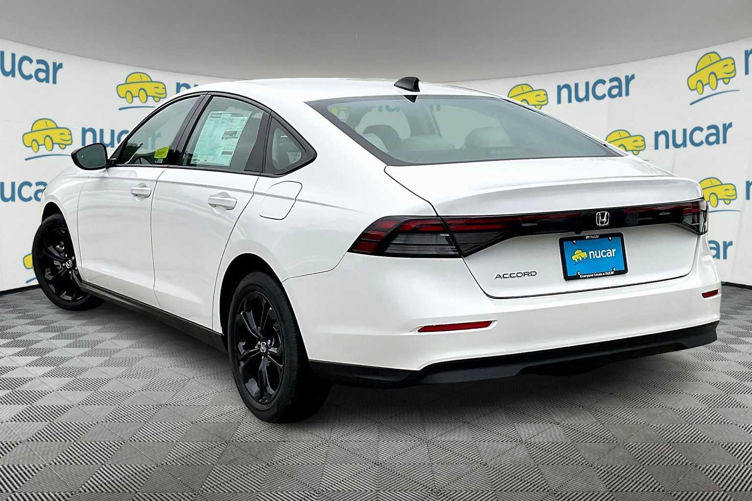 2025 Honda Accord SE - Photo 5