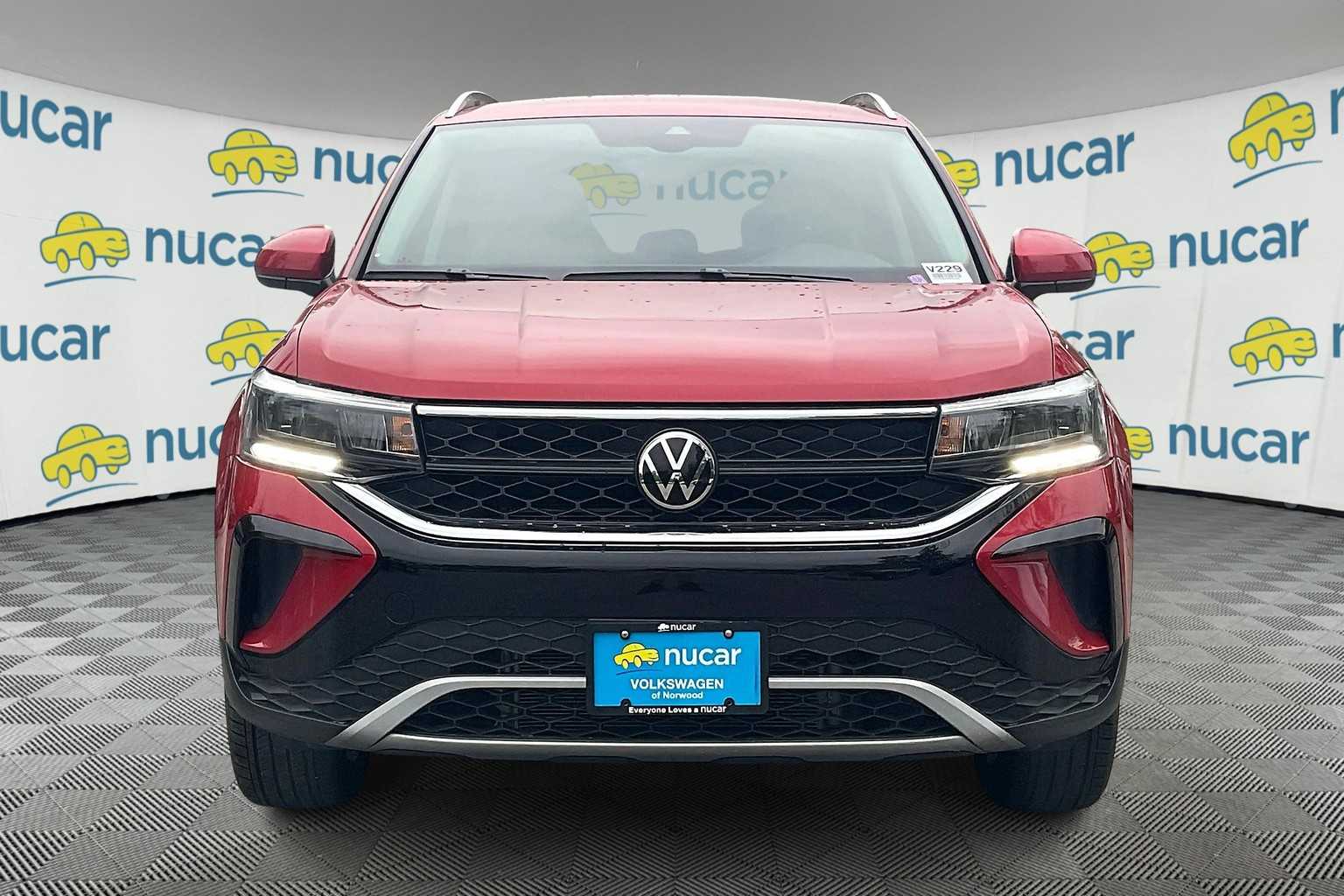 2024 Volkswagen Taos SE - Photo 2