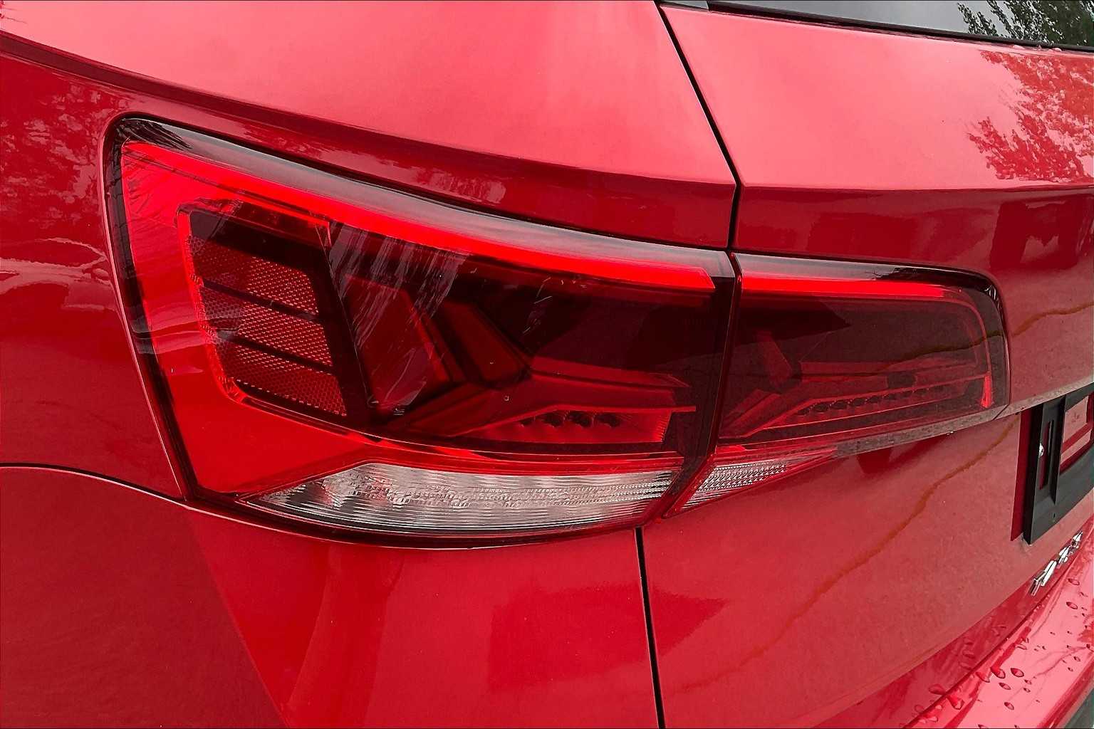 2024 Volkswagen Taos SE - Photo 32