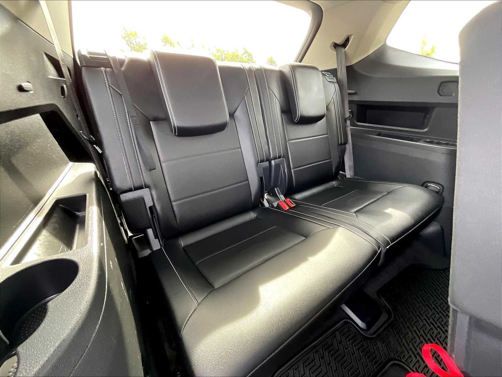 2022 Volkswagen Atlas 3.6L V6 SE w/Technology - Photo 17