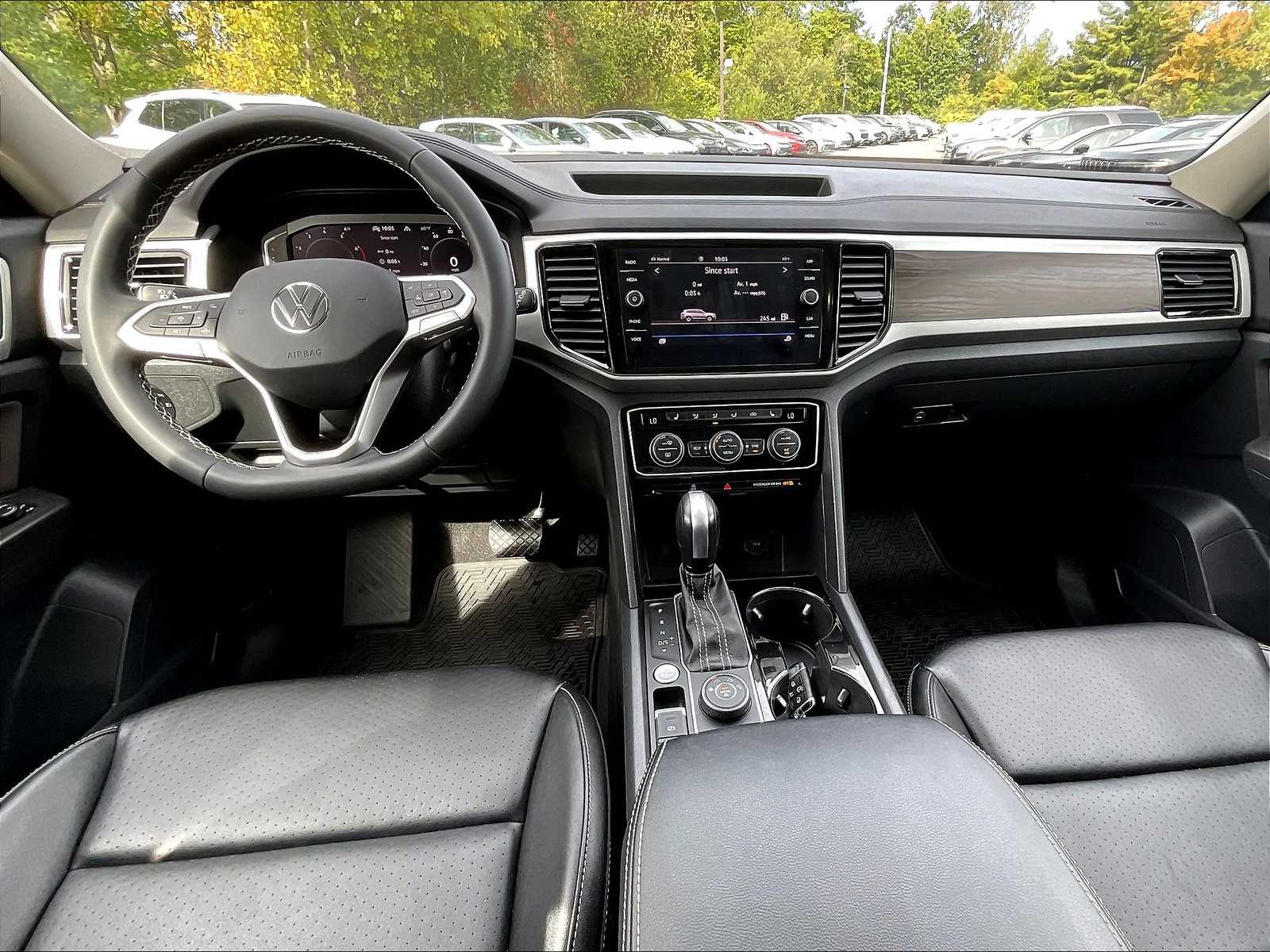 2022 Volkswagen Atlas 3.6L V6 SE w/Technology - Photo 22