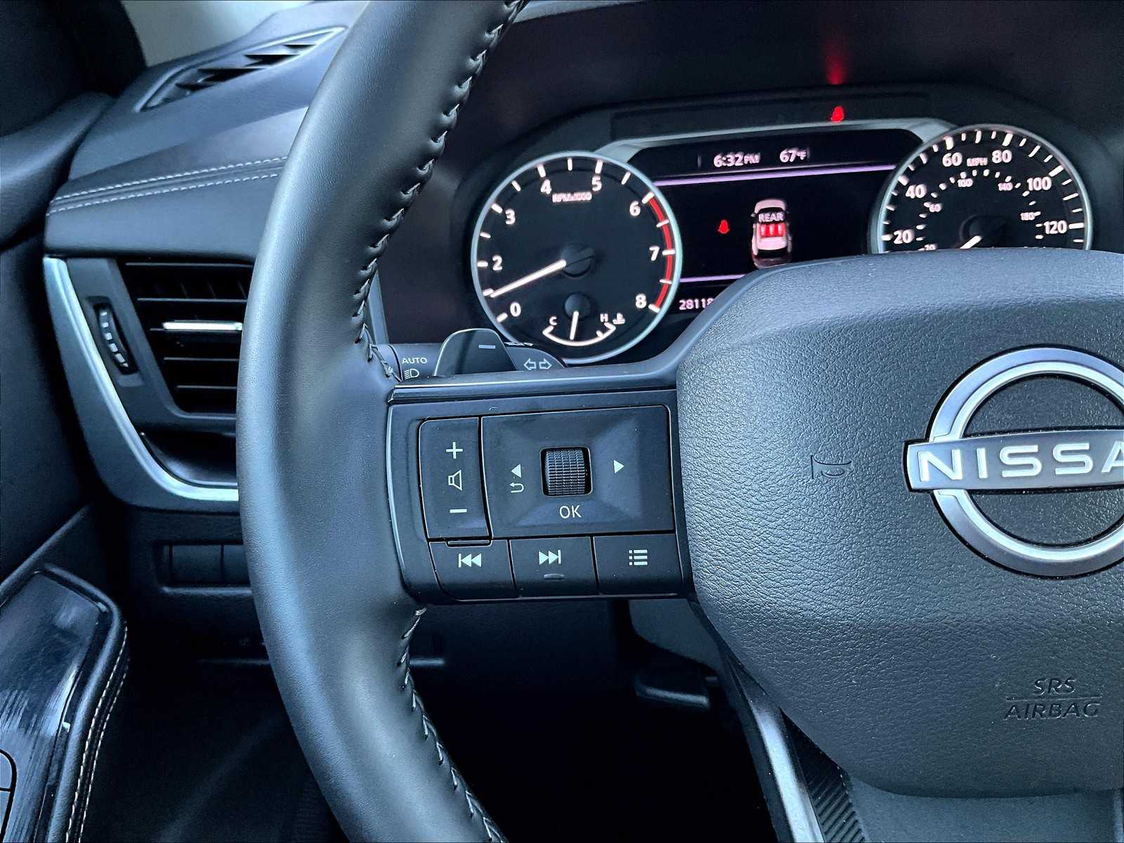 2025 Nissan Rogue SV - Photo 22