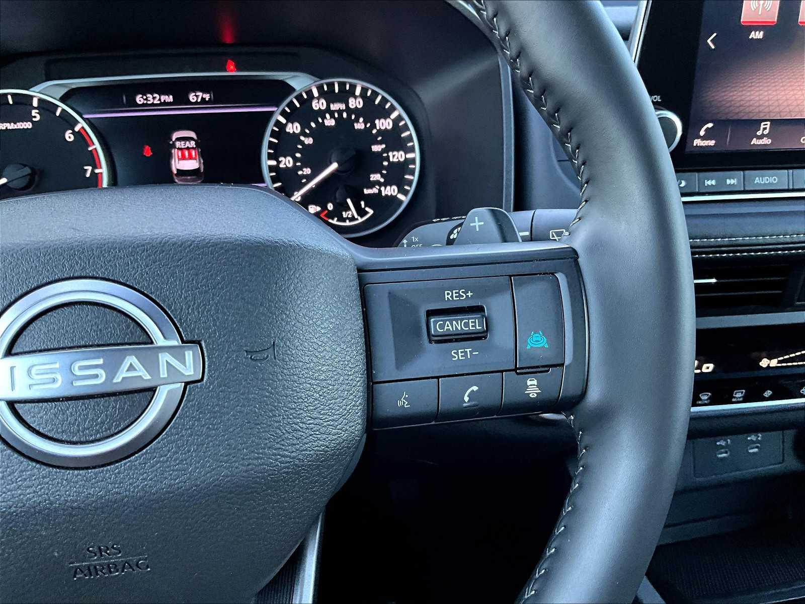2025 Nissan Rogue SV - Photo 23