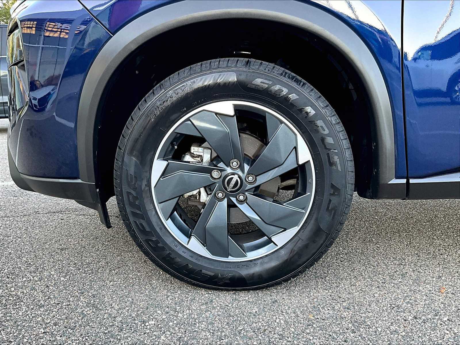 2025 Nissan Rogue SV - Photo 7