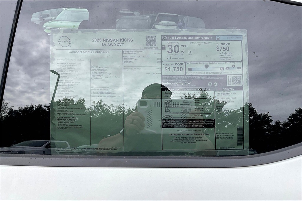 2025 Nissan Kicks SV - Photo 17