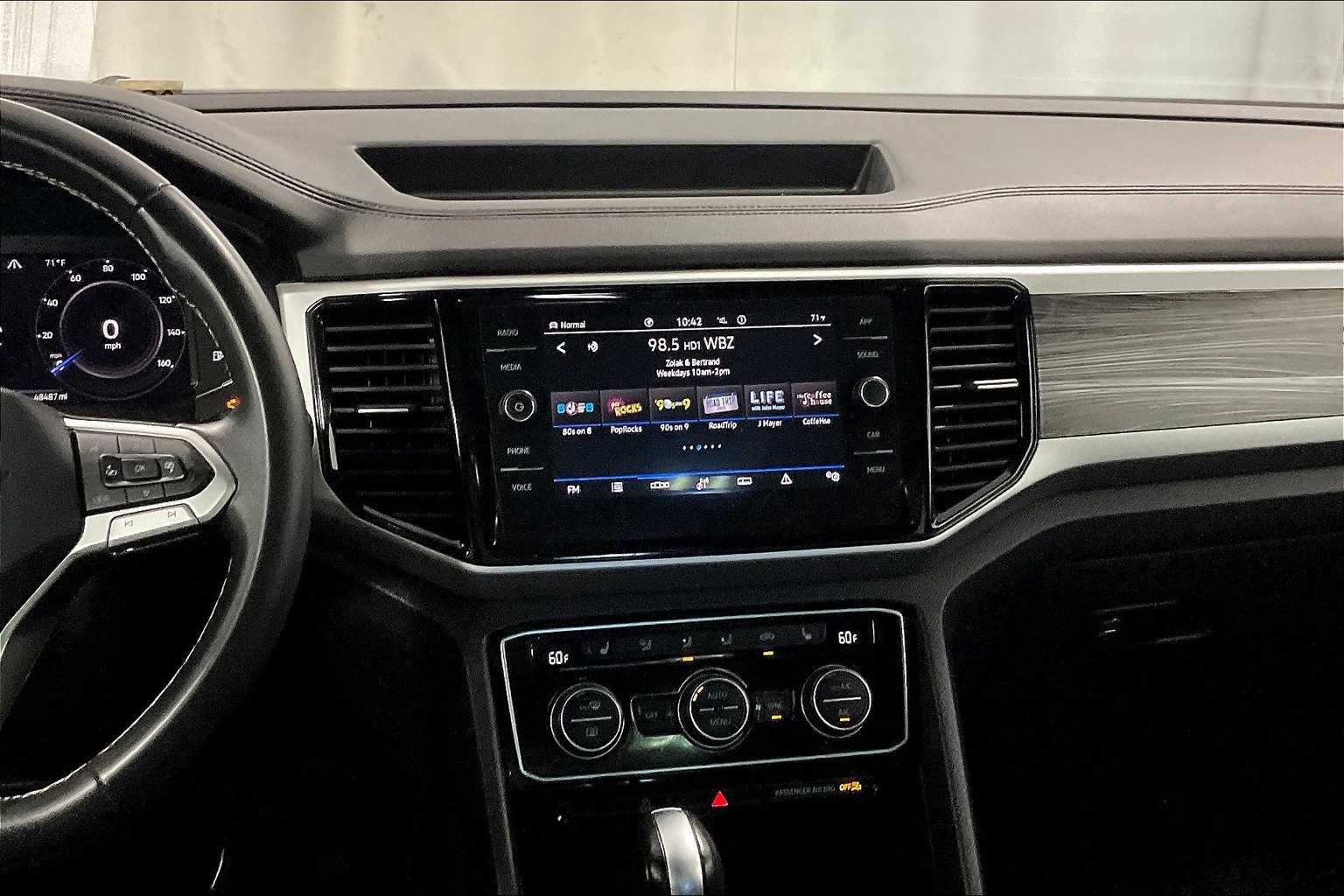 2022 Volkswagen Atlas Cross Sport 3.6L V6 SE w/Technology - Photo 18