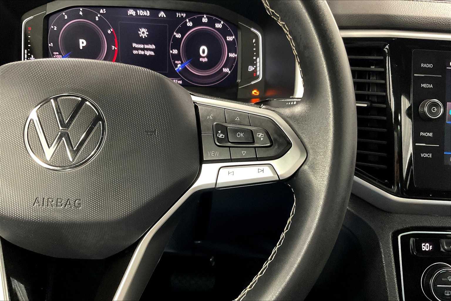2022 Volkswagen Atlas Cross Sport 3.6L V6 SE w/Technology - Photo 24