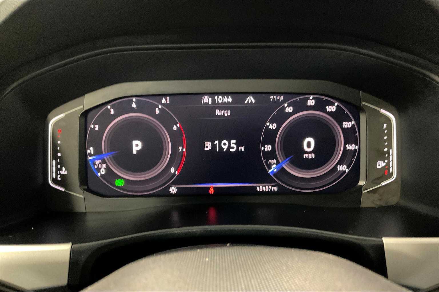 2022 Volkswagen Atlas Cross Sport 3.6L V6 SE w/Technology - Photo 25