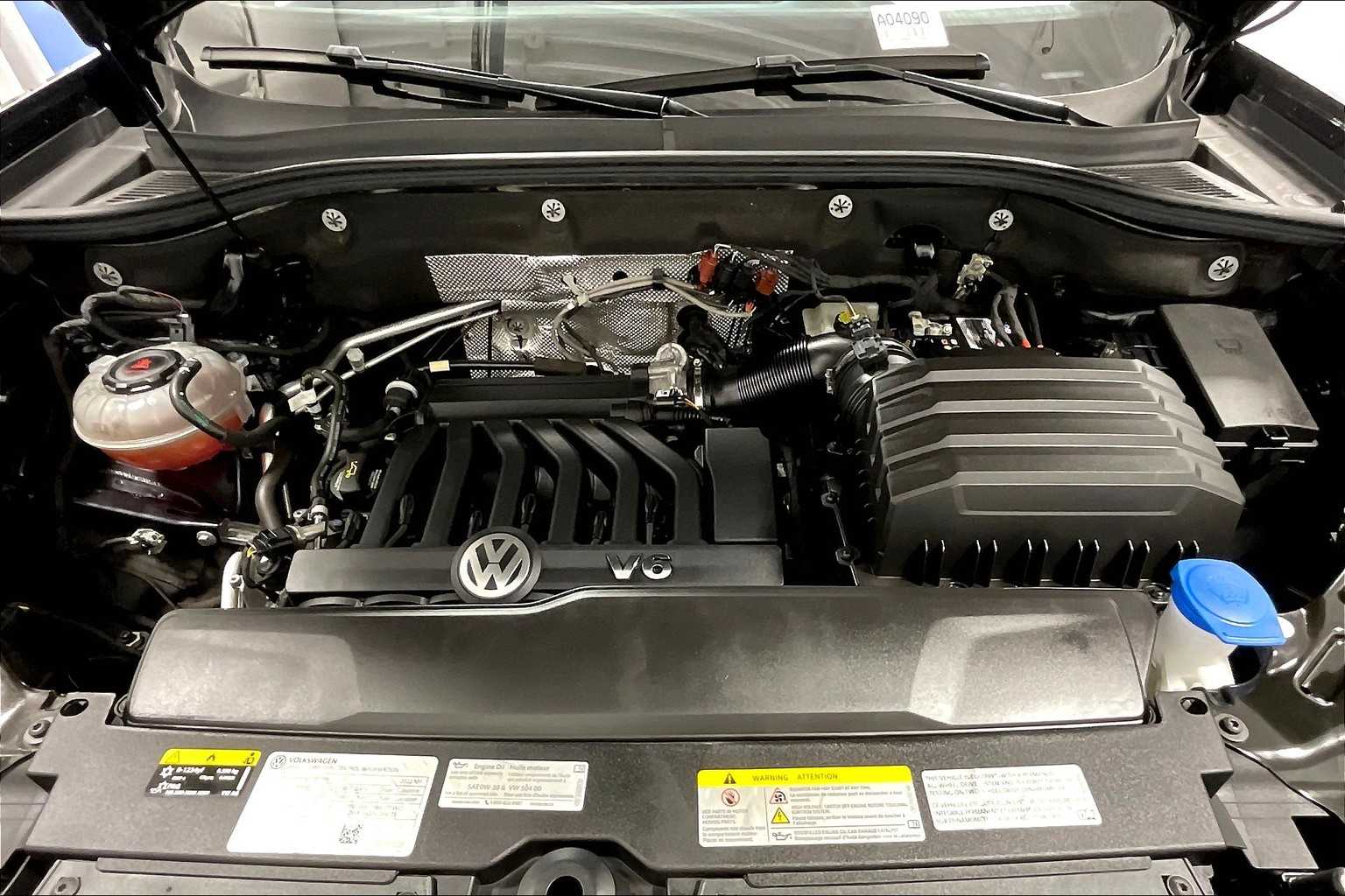 2022 Volkswagen Atlas Cross Sport 3.6L V6 SE w/Technology - Photo 30