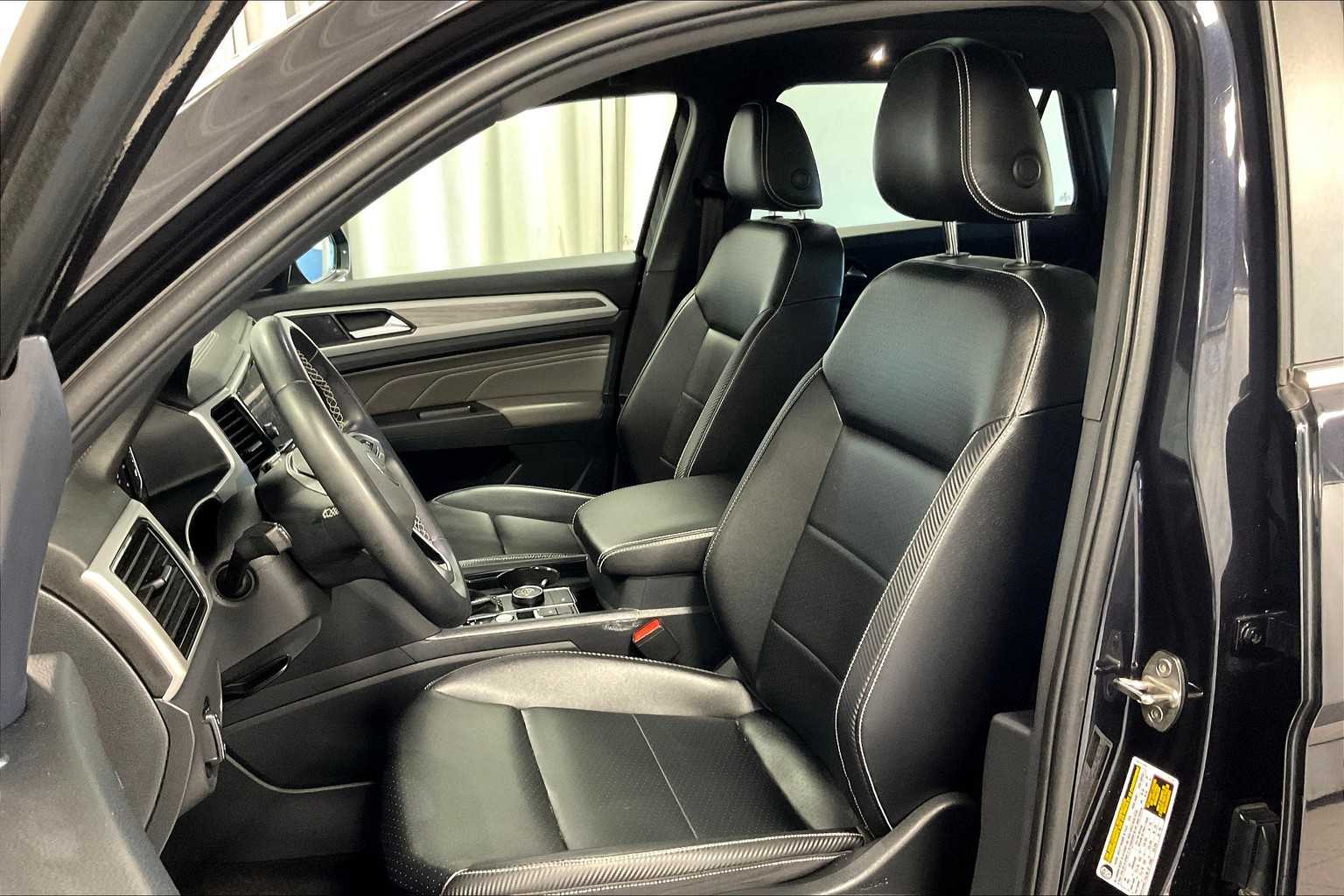 2022 Volkswagen Atlas Cross Sport 3.6L V6 SE w/Technology - Photo 10
